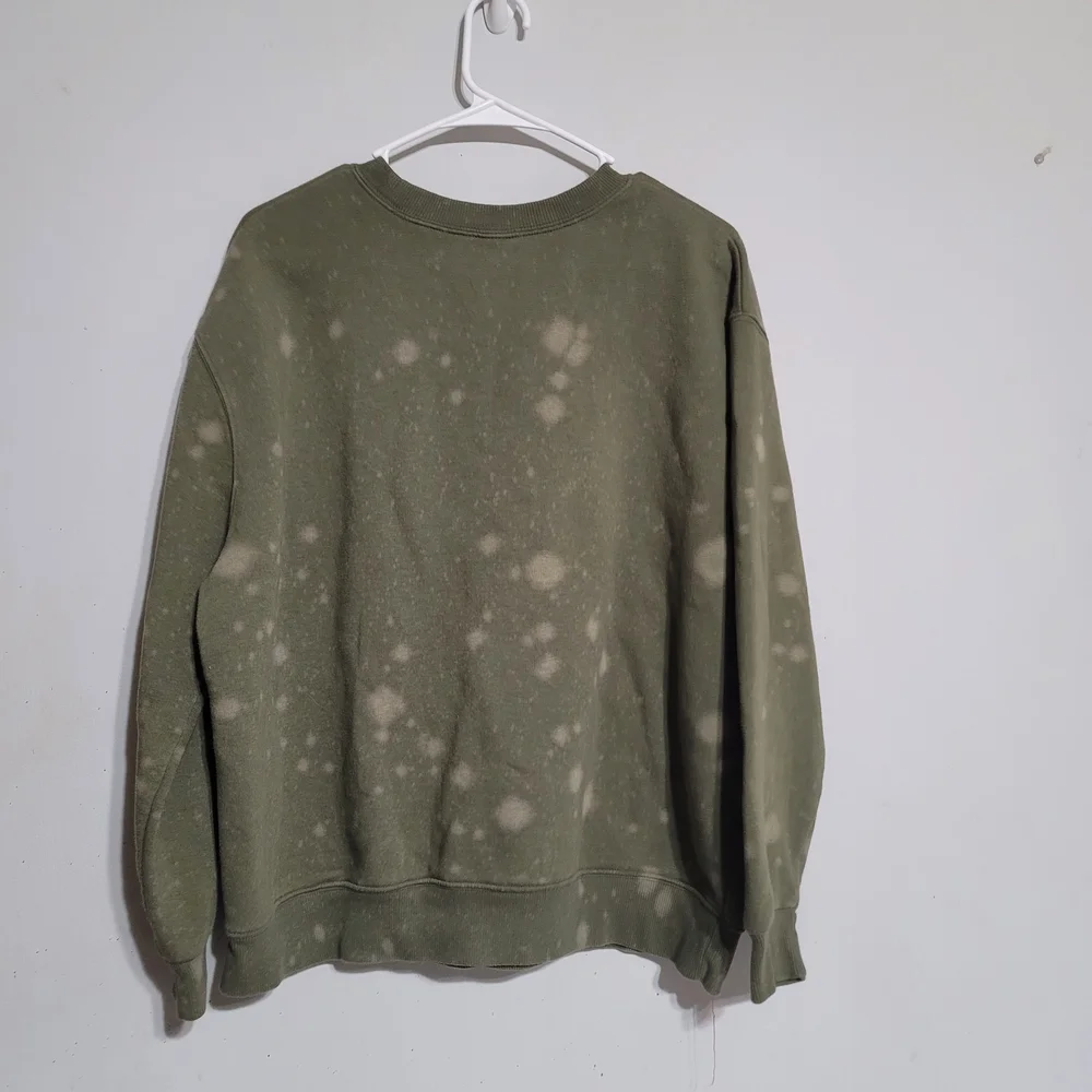 Women's Wild Fable Sweatshirt‎ Sz Small Sage Olive Green Bleached Cotton Blend - Picture 3 of 3